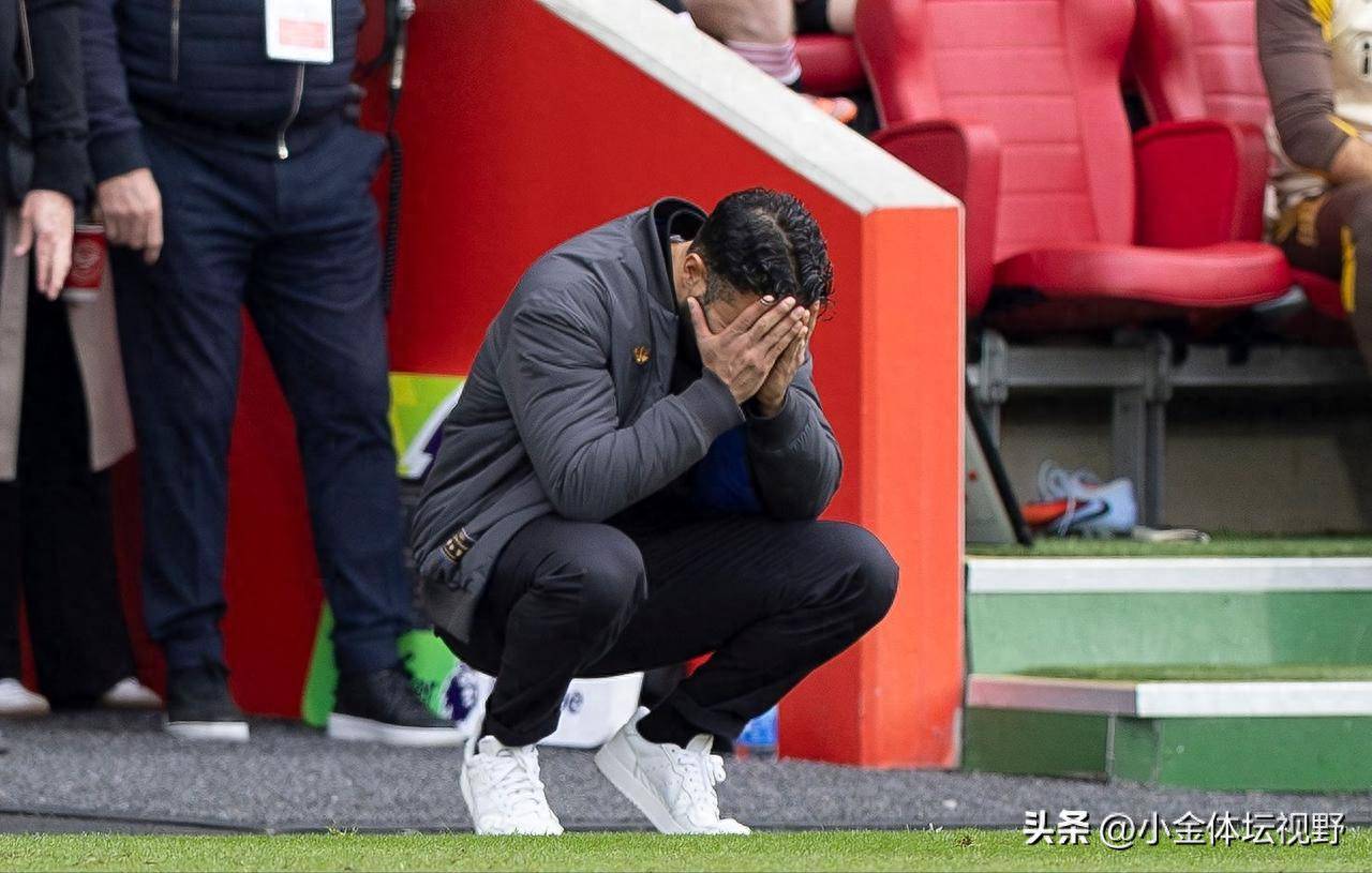 赛前英超传出新动向；印第安纳步行者扳平良机；管理层表态：更衣室稳定；轮换策略成焦点的简单介绍